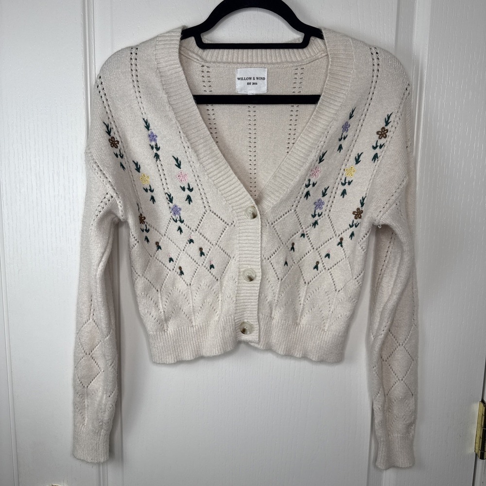 Willow & Wind Womens S Cream Floral Embroidered Cropped Cardigan Cottagecore